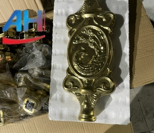 phu-kien-inox-mau-18