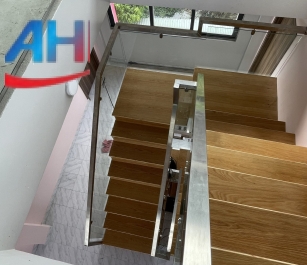 lan-can-kinh-inox